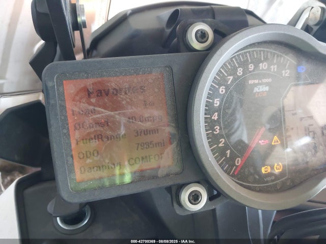 2014 KTM 1190 VBKV19406EM910137 Photo 6