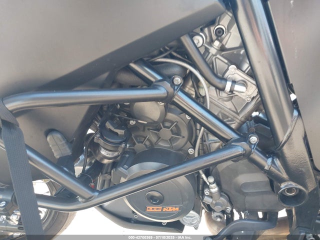 2014 KTM 1190 VBKV19406EM910137 Photo 8