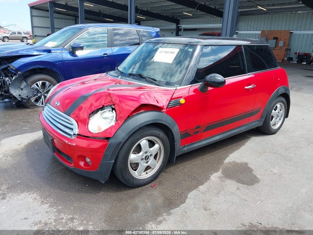 2010 MINI COOPER WMWMF3C52ATZ66999 Photo 1