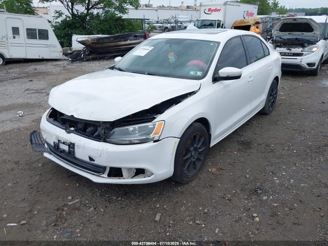 Volkswagen Jetta 2014 3VWD07AJ7EM368744 Image 2
