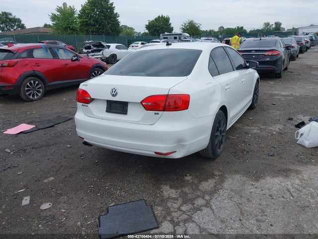 Volkswagen Jetta 2014 3VWD07AJ7EM368744 Image 4
