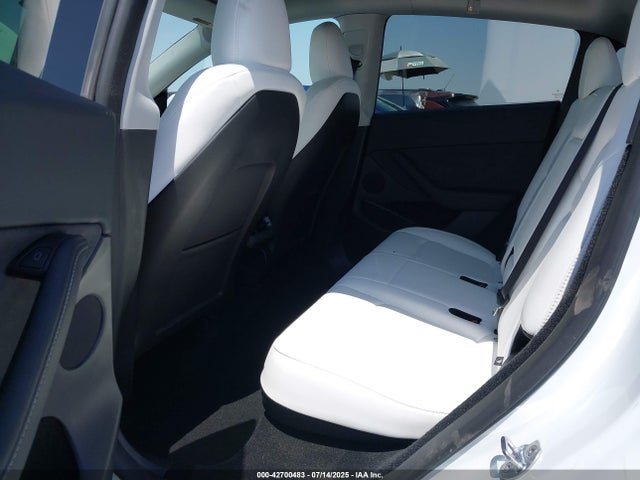 2024 TESLA MODEL Y 7SAYGDED8RF201955 Photo 7