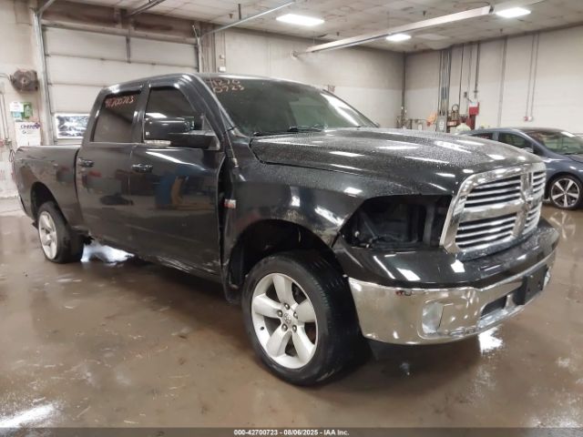 2017 RAM 1500 1C6RR7UT2HS625761