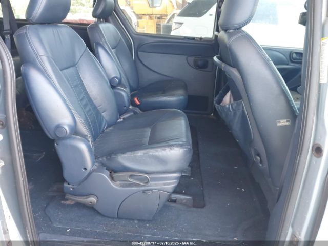 2003 CHRYSLER TOWN & COUNTRY 2C8GP54LX3R105648 Photo 7