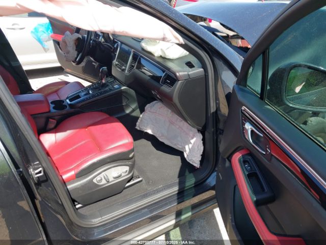 2017 PORSCHE MACAN WP1AA2A51HLB04884 Photo 4