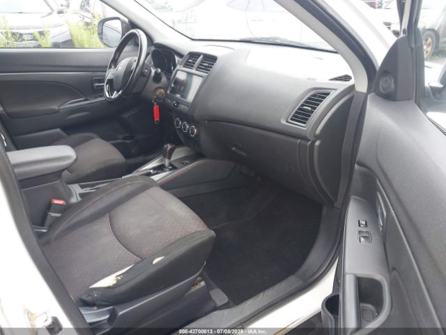 2019 MITSUBISHI OUTLANDER SPORT JA4AR3AU6KU023642 Photo 4