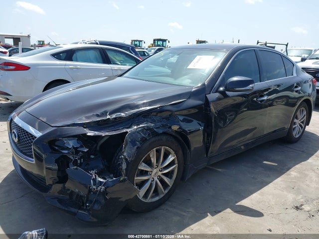 JN1BV7AP9FM345496 Infiniti 2015