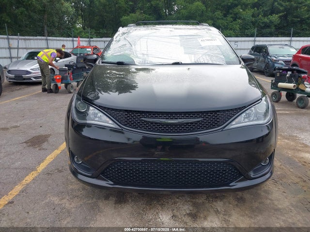 2C4RC1BGXJR175104 Chrysler Pacifica