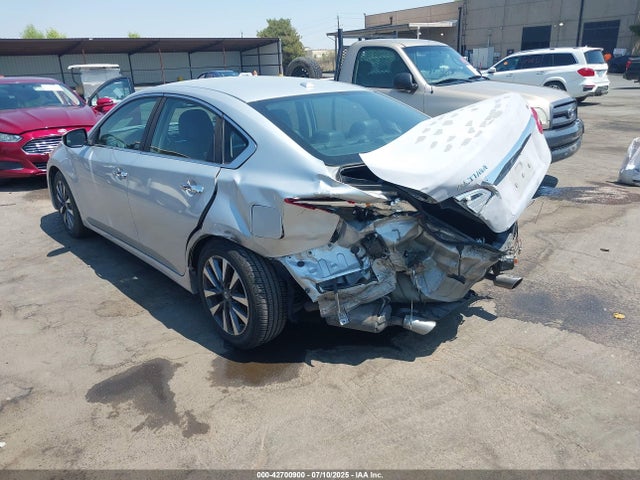 1N4AL3AP1HC204704 Nissan 2017