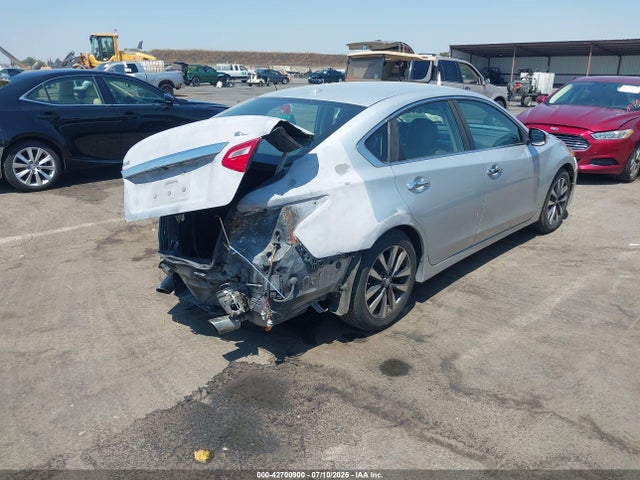 1N4AL3AP1HC204704 Nissan 2017