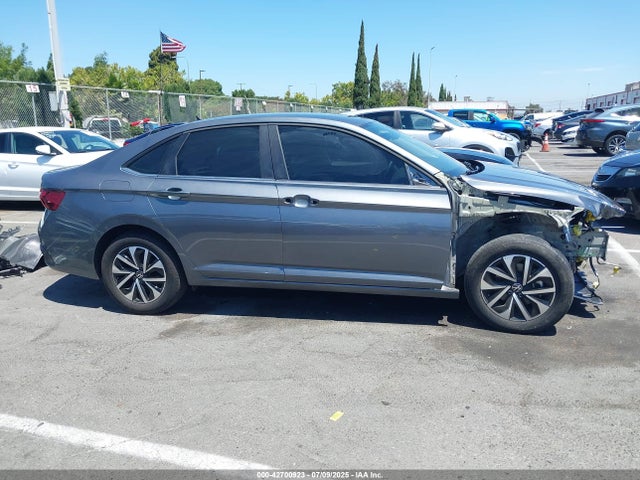 3VW5M7BU6RM038777 Volkswagen tsi