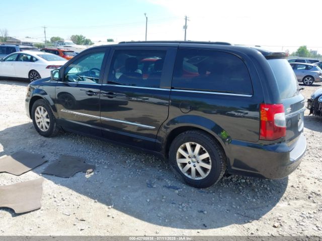 2011 CHRYSLER TOWN & COUNTRY 2A4RR8DG6BR605632 Photo 2