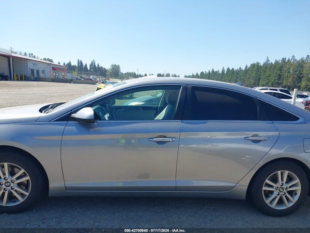 Hyundai 2017 2017 5NPE24AF8HH575584 Image 14