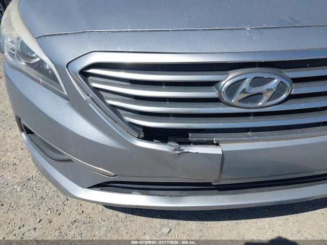 Hyundai 2017 2017 5NPE24AF8HH575584 Image 6