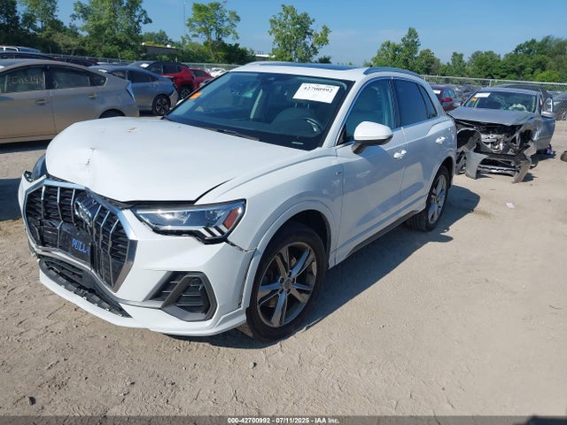 2020 AUDI Q3 WA1EECF32L1107344 Photo 1