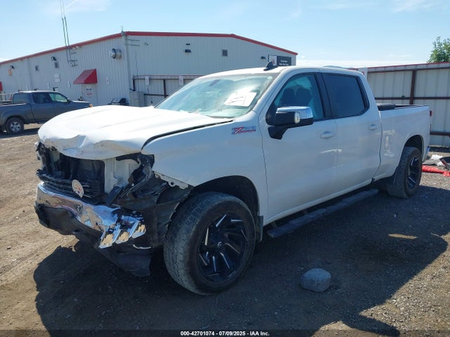 Chevrolet l84 2022 3GCUYDED7NG219036 Image 2
