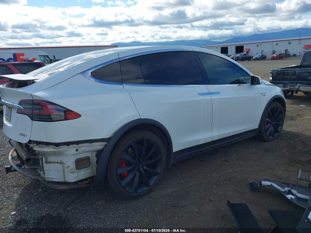5YJXCAE47GF003075 Tesla MODEL X