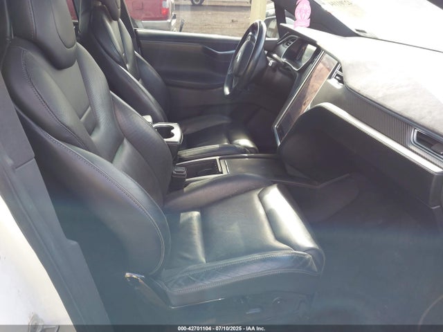 5YJXCAE47GF003075 Tesla MODEL X