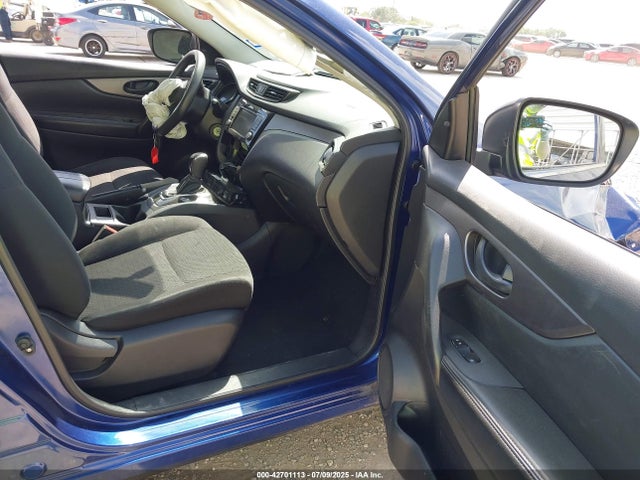 JN1BJ1CP8KW216346 Nissan 2019