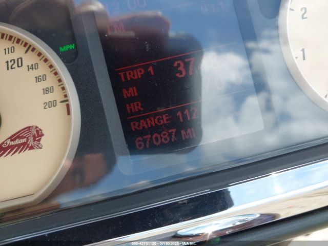 2016 INDIAN MOTORCYCLE CO. CHIEFTAIN 56KTCAAA9G3332894 Photo 6