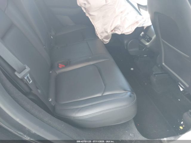 2024 TESLA MODEL Y 7SAYGDEE0RF007882 Photo 7