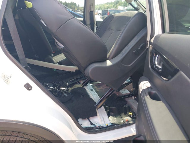 Nissan 2019 2019 5N1AT2MVXKC744568 Image 8