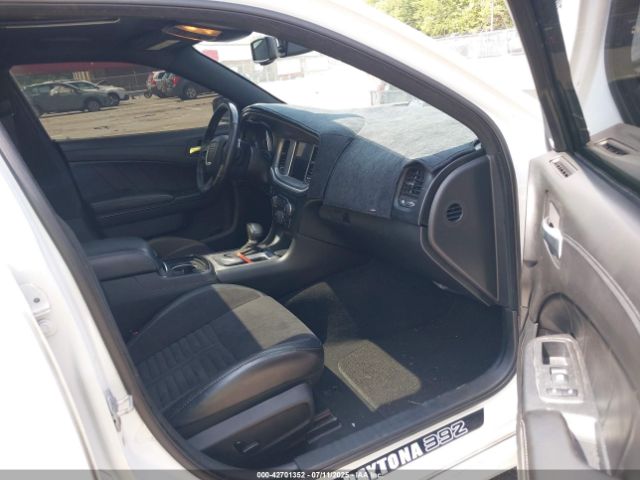2019 DODGE CHARGER 2C3CDXGJ6KH599353 Photo 4