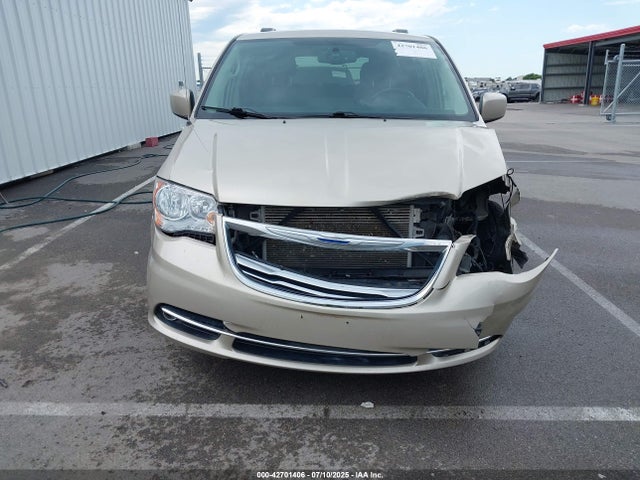 2C4RC1BG4FR628334 Chrysler Town and Country
