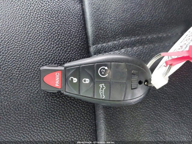 2C4RC1BG4GR295716 Chrysler Town and Country