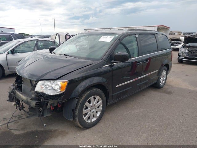 2C4RC1BG4GR295716 Chrysler Town and Country