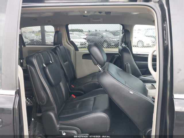 2C4RC1BG4GR295716 Chrysler Town and Country