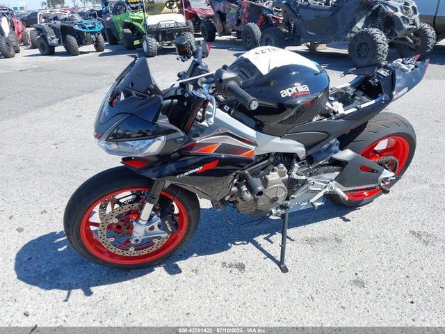 2022 APRILIA TUONO ZD4KSUM07NS000288 Photo 1