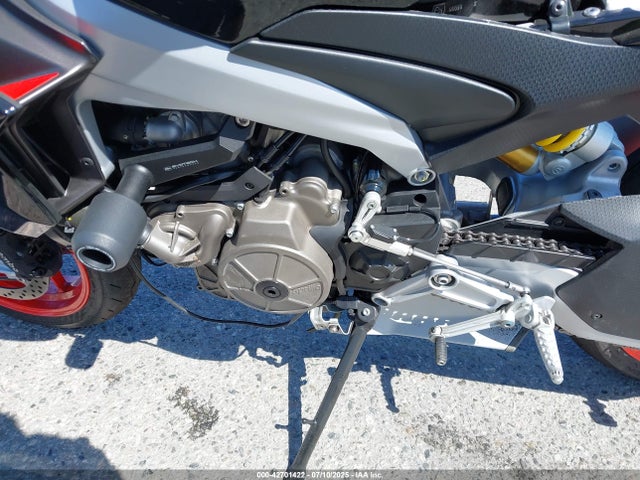 2022 APRILIA TUONO ZD4KSUM07NS000288 Photo 8