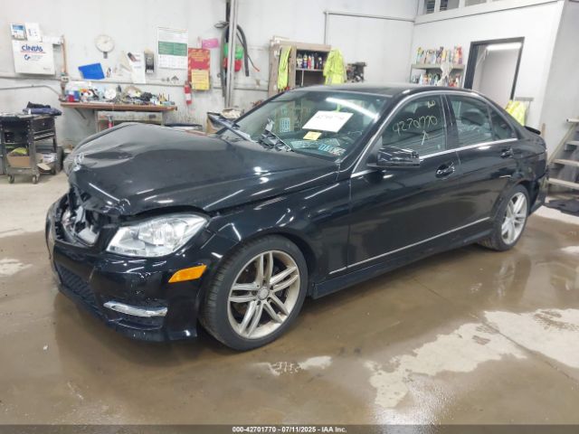 2012 MERCEDES-BENZ C 300 WDDGF8BB8CR234631 Photo 1