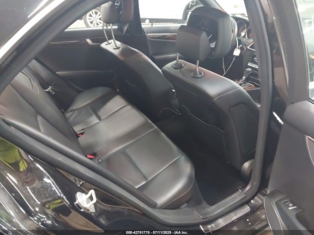 2012 MERCEDES-BENZ C 300 WDDGF8BB8CR234631 Photo 7