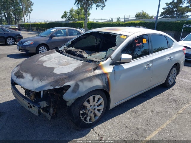 Nissan 2014 2014 3N1AB7AP3EY201636 Image 2
