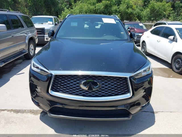 3PCAJ5M1XKF126209 Infiniti QX50