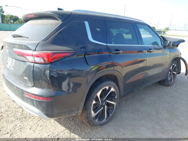 JA4J3VA81NZ092665 Mitsubishi Outlander