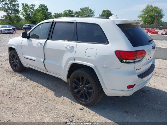 1C4RJFAG2JC303137 Jeep Grand Cherokee