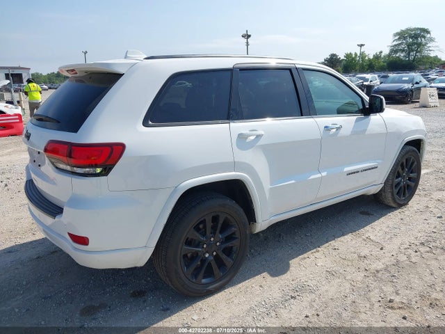 1C4RJFAG2JC303137 Jeep Grand Cherokee