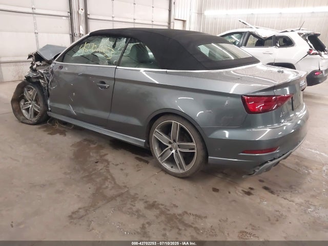2017 AUDI A3 WAU5ULFF4H1028460 Photo 2