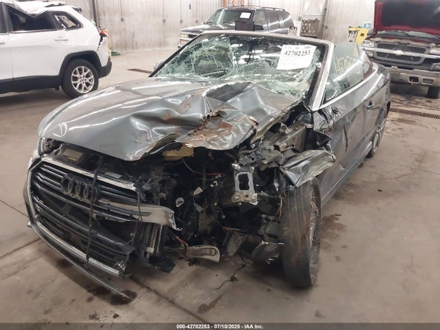 2017 AUDI A3 WAU5ULFF4H1028460 Photo 5