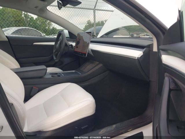 2021 TESLA MODEL 3 5YJ3E1EA2MF091480 Photo 4
