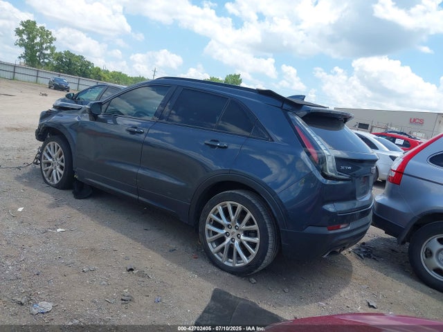 2019 CADILLAC XT4 1GYFZER45KF189063 Photo 2