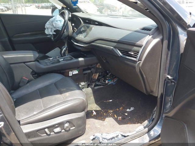 2019 CADILLAC XT4 1GYFZER45KF189063 Photo 4