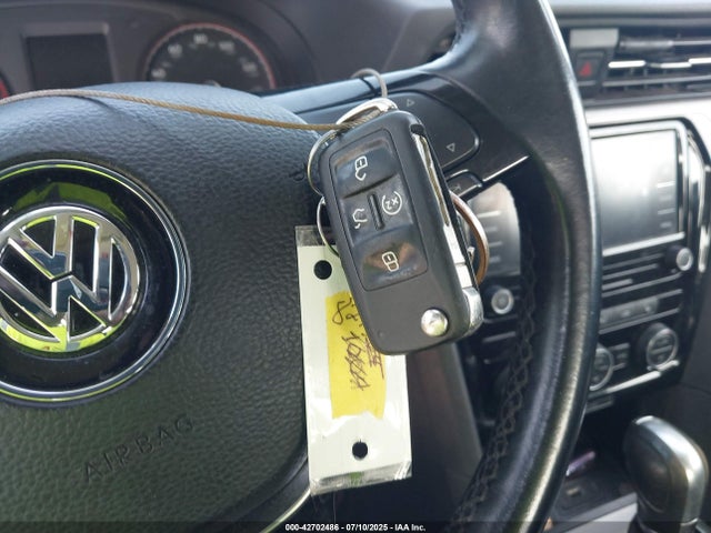 Volkswagen 2020 2020 1VWSA7A33LC008696 Image 11