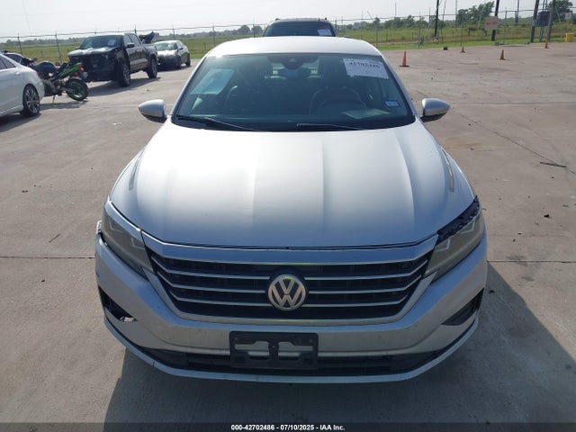 Volkswagen 2020 2020 1VWSA7A33LC008696 Image 12
