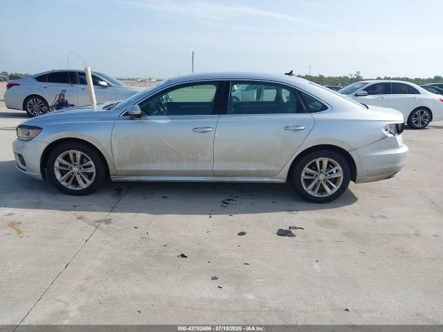 Volkswagen 2020 2020 1VWSA7A33LC008696 Image 14