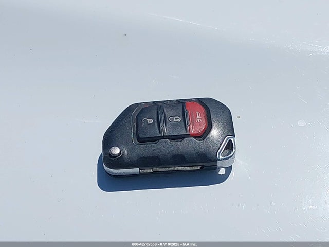 1C4HJXDG4JW319142 Jeep 2018