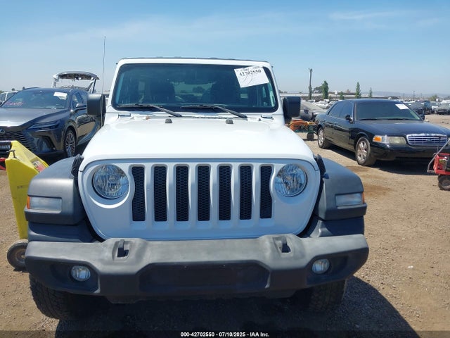 1C4HJXDG4JW319142 Jeep 2018